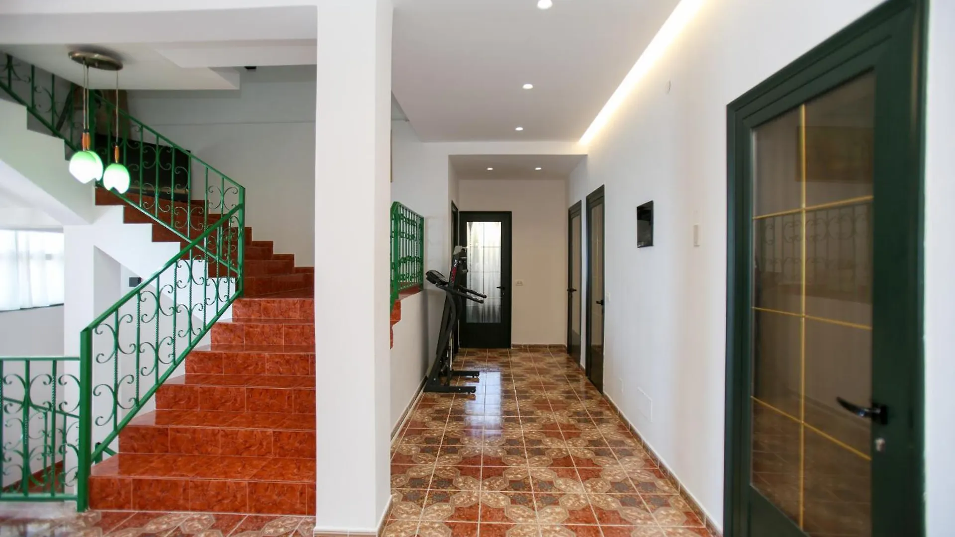 Villa Meminaj Avlonya 0*,