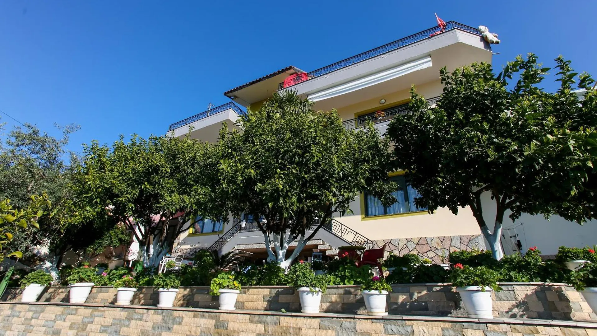 Villa Meminaj Avlonya